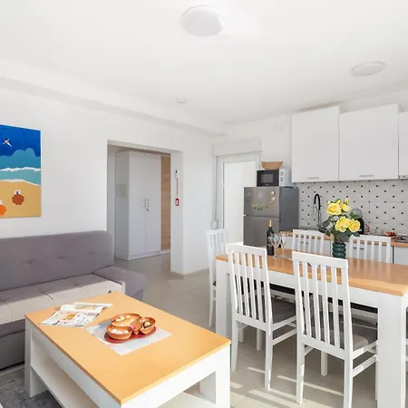 Knez Penthouse Апартаменты Макарска